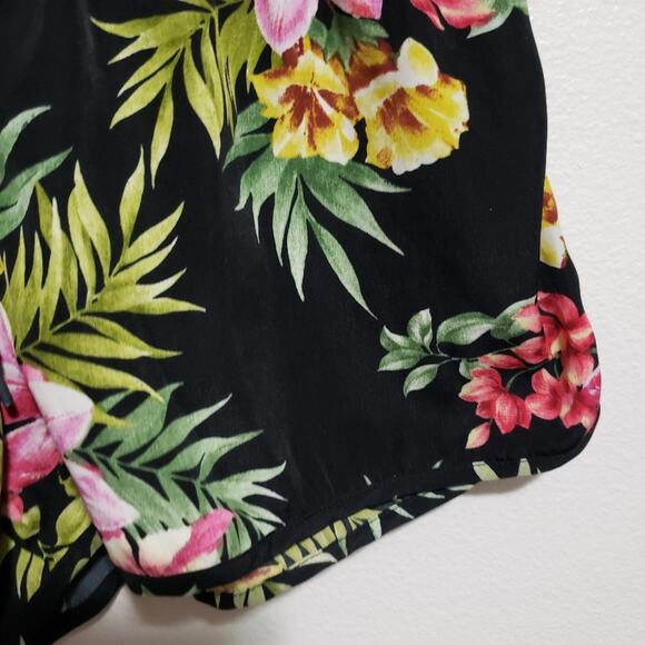 Forever 21 Hawaiian Tropical Shorts - Picture 3 of 6